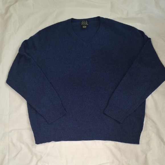 Jos. A. Bank Men  Deep Blue V-Neck Sweater Size L 100% CASHMERE - Picture 3 of 8